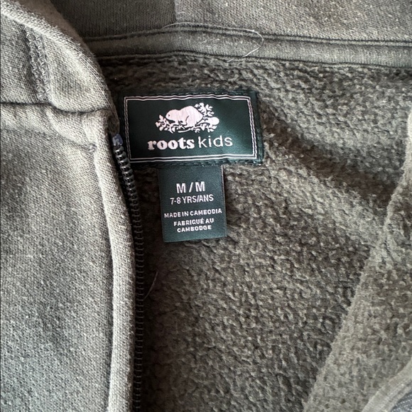 Roots Green Sweater Size 7-8 - Picture 4 of 8